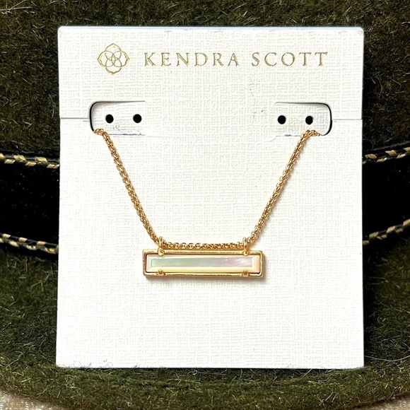 Brand New Kendra Scott Leanor Bar Pendant Necklace Gold Plated Mother of Pearl - Picture 1 of 15